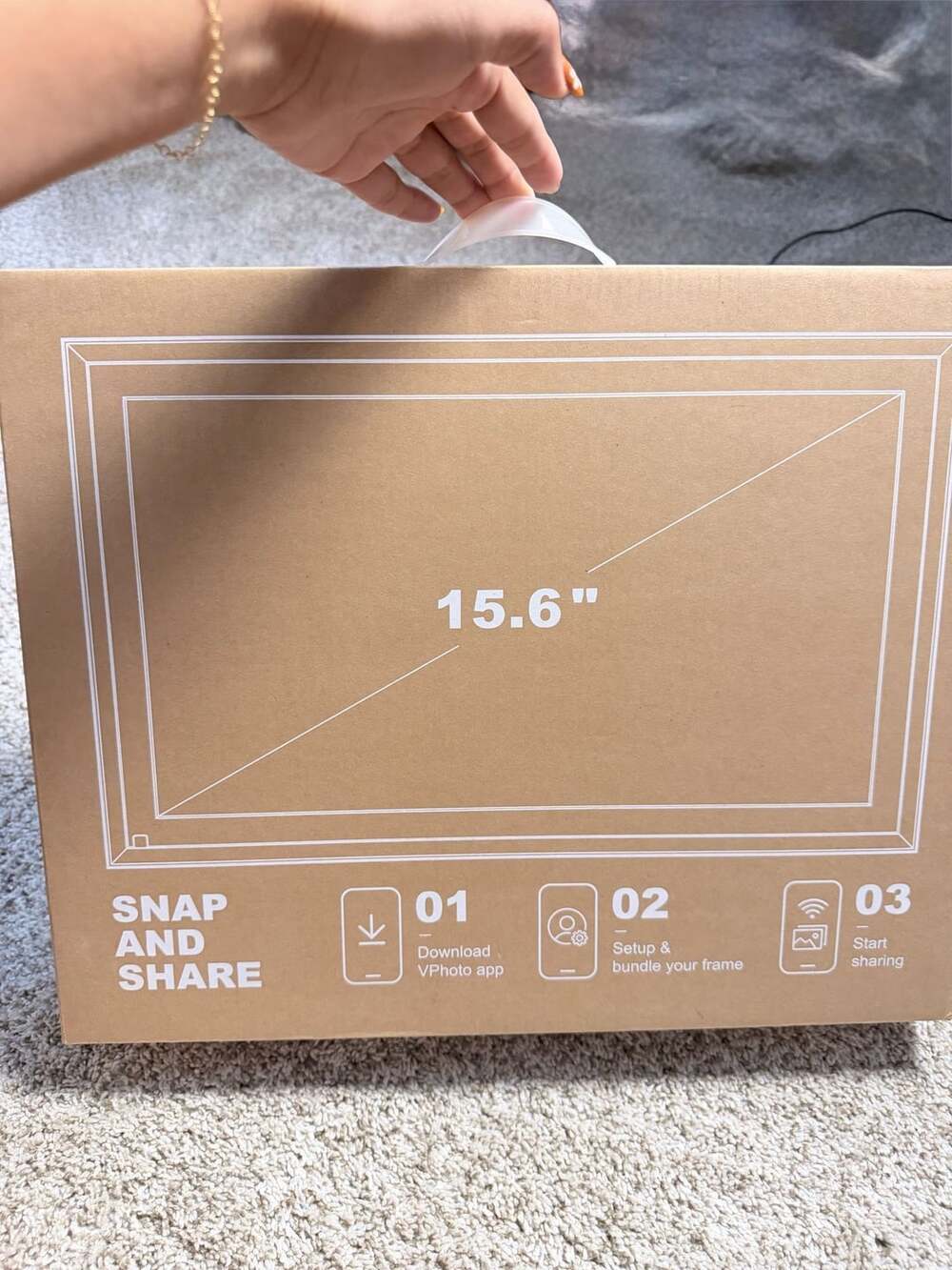 Smart Digital Picture Frame 15.6" - Picture 4 of 4